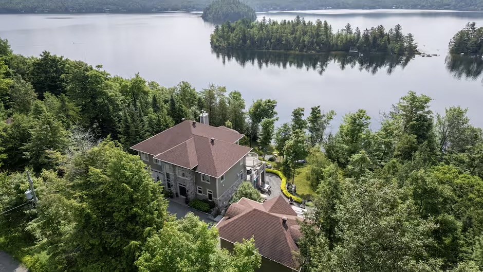 découvrez notre sélection de résidences secondaires à partir de 150 000 euros, parfaites pour vos escapades et investissements immobiliers.