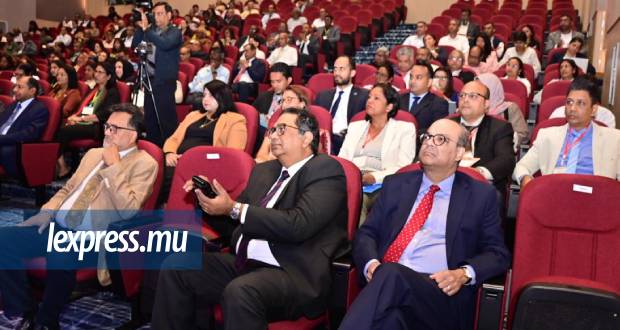 découvrez comment fabrice barusseau propose de repenser l'assurance pour relever les nouveaux défis du secteur, en alliant innovation et adaptation aux évolutions du marché.