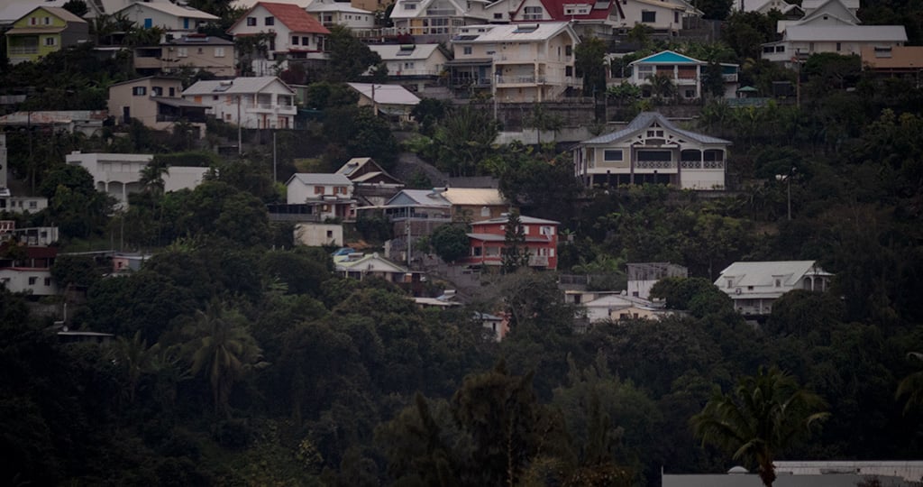 découvrez les raisons et impacts de la hausse de la taxe foncière à redéné. informations essentielles pour les habitants et propriétaires.